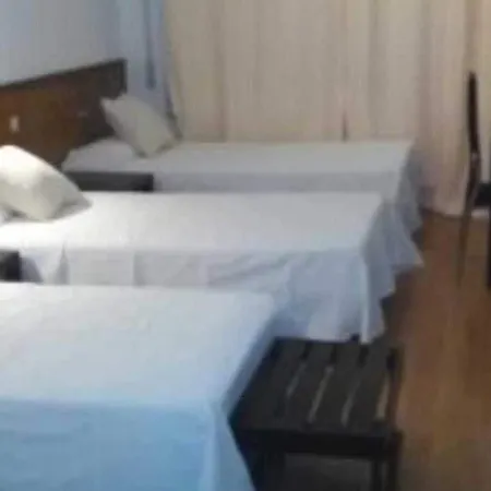 Hostal Suizo Guest house 2*